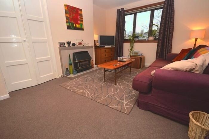 2 Bedroom Flat To Rent In Ravenswood Avenue, Edinburgh EH16