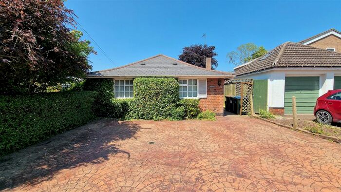 3 Bedroom Detached Bungalow To Rent In Warwick Avenue, Earlsdon, Coventry, CV5