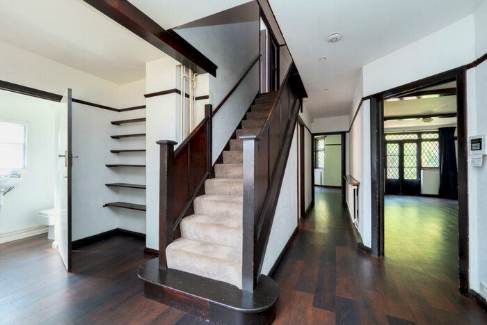 4 Bedroom Detached House To Rent In Carshalton Park Road, Carshalton Beeches, Surrey, SM5