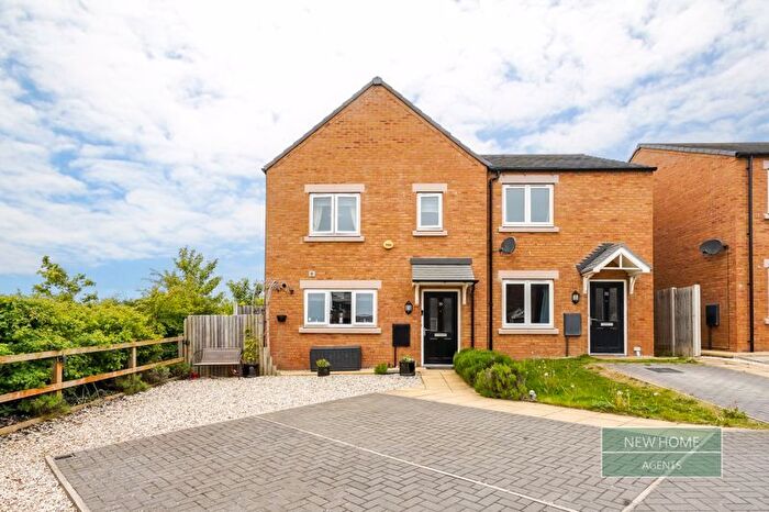 3 Bedroom Semi-Detached House For Sale In Jet Close, Whitby, YO21