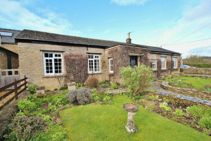 3 Bedroom Detached Bungalow For Sale In Green End, Chadlington, OX7