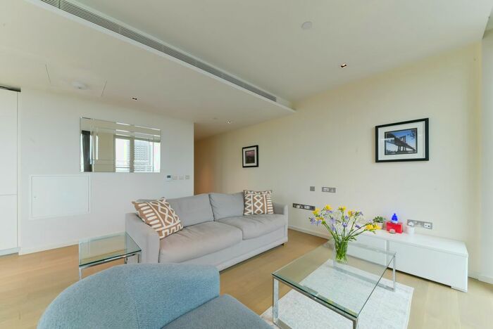 2 Bedroom Flat To Rent In Upper Ground, London, SE1