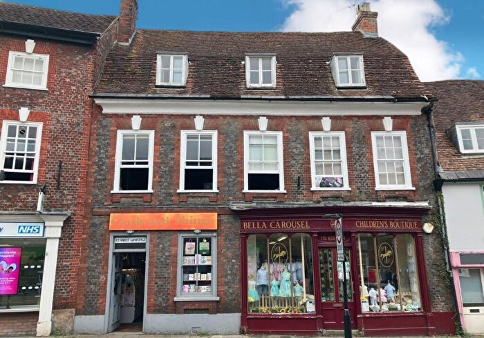 3 Bedroom Flat For Sale In Flat Blandford House, East Street, Blandford Forum, Dorset, DT11