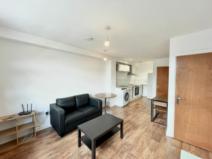 3 Bedroom Flat To Rent In Southampton Street, Leicester, LE1