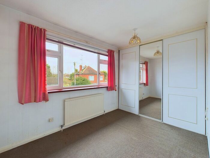 3 Bedroom Detached House For Sale In Locationlocation! Cricketfield Road, Horsham, West Sussex, RH12