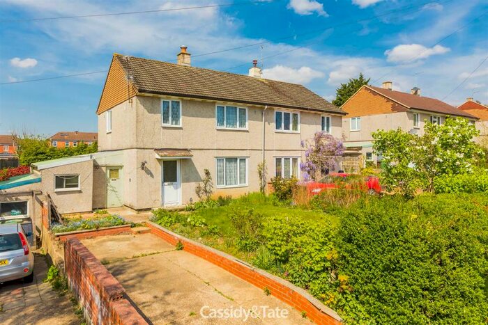 3 Bedroom Semi-Detached House To Rent In Green Lane, St. Albans, AL3