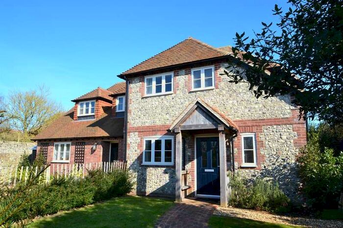 3 Bedroom House To Rent In Littlecot, Warningcamp, Arundel, West Sussex, BN18