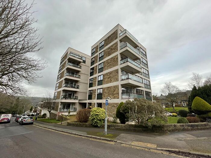 2 Bedroom Apartment For Sale In Wells Court, Wells Promenade, Ilkley, West Yorkshire, LS29