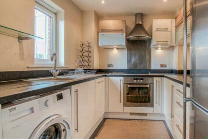 2 Bedroom Flat To Rent In Orchard Place, Oceana Boulevard Orchard Place, SO14