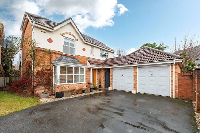 4 Bedroom Detached House For Sale In Woodlea Garth, Meanwood, Leeds, LS6