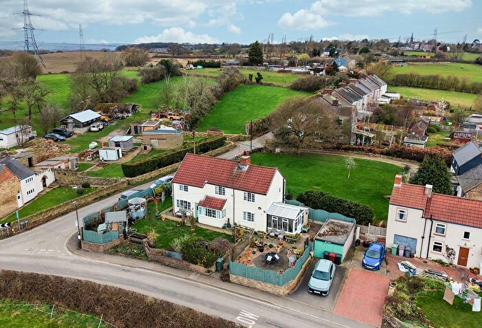 4 Bedroom Detached House For Sale In Lower Alley, Calow, S44