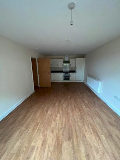 2 Bedroom Flat To Rent In Maxwell Road, Romford, RM7