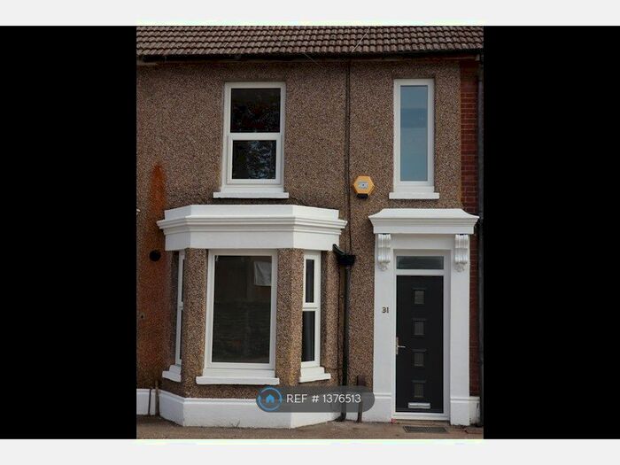 2 Bedroom Terraced House To Rent In Crown Road, Sittingbourne, ME10