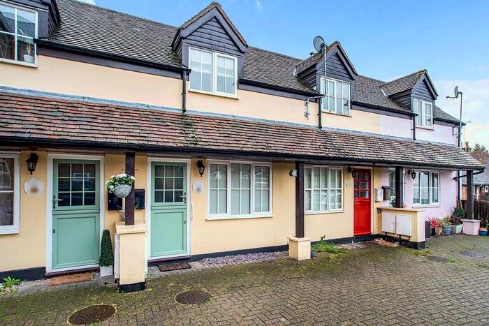 2 Bedroom Terraced House To Rent In Mulberry Court, High Street, Hemel Hempstead, Hertfordshire HP1