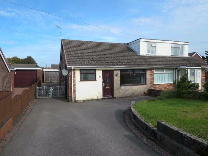 3 Bedroom Semi-Detached Bungalow To Rent In Moss Park Avenue, Werrington, ST9