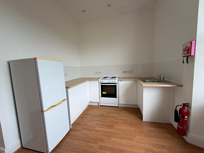 1 Bedroom Flat To Rent In Cleveland Road, Torquay, TQ2