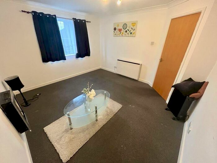 1 Bedroom Flat To Rent In St Georges Street, Northampton, NN1