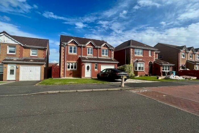4 Bedroom Detached House To Rent In Rockcliffe Path, Airdrie, ML6