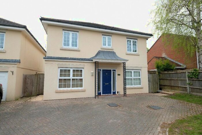 4 Bedroom Detached House To Rent In Hythe Road, Marchwood, Southampton, SO40