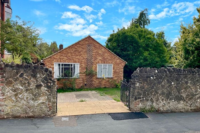 3 Bedroom Detached Bungalow For Sale In Harvey Road, Guildford, GU1