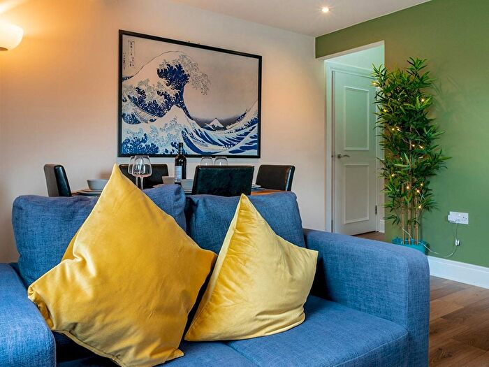 2 Bedroom Flat To Rent In Belfast, BT4