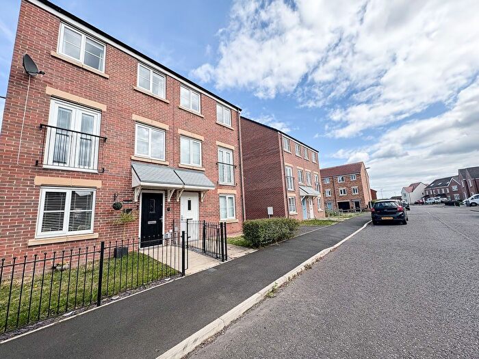 4 Bedroom Town House For Sale In Font Drive, Blyth, NE24