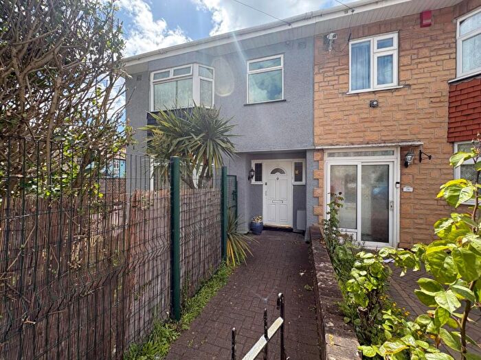 3 Bedroom Semi Detached House To Rent In Ridgeway Road, Fishponds, Bristol, BS16