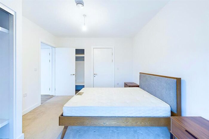 2 Bedroom Flat To Rent In Apex Gardens, London, N15