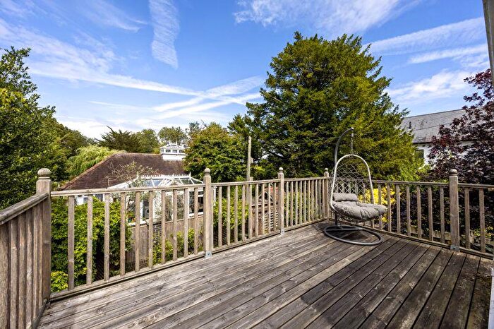 2 Bedroom Detached House For Sale In The Street, Bramber, BN44