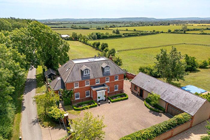 6 Bedroom Detached House For Sale In Lodge Road, Crafton, Buckinghamshire, LU7