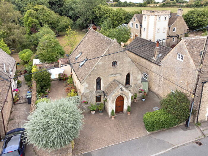 3 Bedroom Detached House For Sale In Velley Hill, Gastard, Corsham, SN13