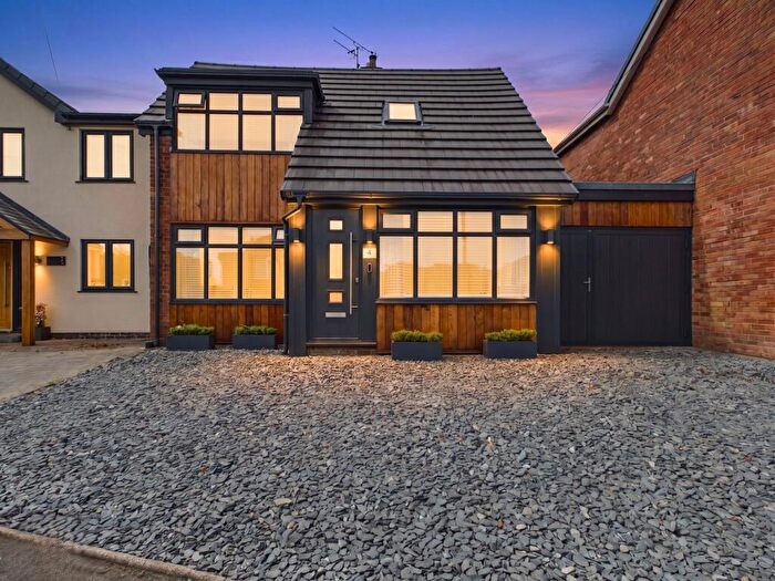 3 Bedroom Detached House For Sale In School Close, Aughton, L39