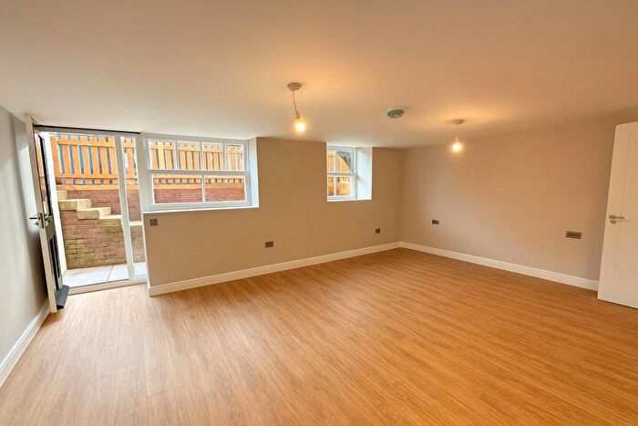 1 Bedroom Flat To Rent In Barnsley, S70