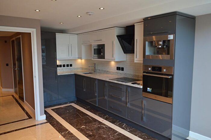 2 Bedroom Flat To Rent In Hopton Road, Woolwich Arsenal, Royal Arsenal, Woolwich, Greenwich, London, SE18