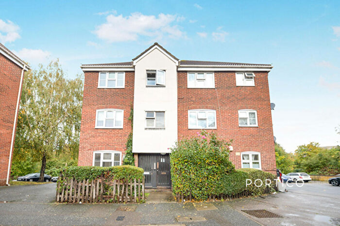 1 Bedroom Flat To Rent In Butteridges Close, Dagenham, RM9