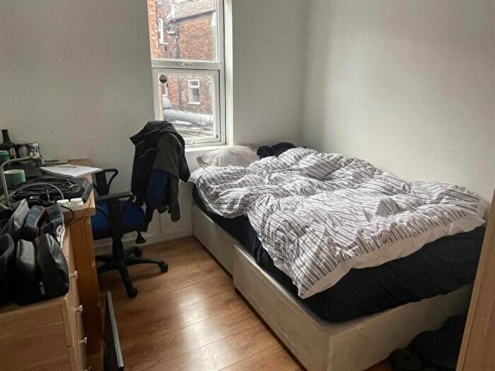 5 Bedroom Private Hall To Rent In Standish Road (), Fallowfield, Manchester, M14