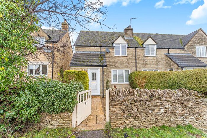 2 Bedroom Semi-Detached House For Sale In Lower End, Leafield, OX29