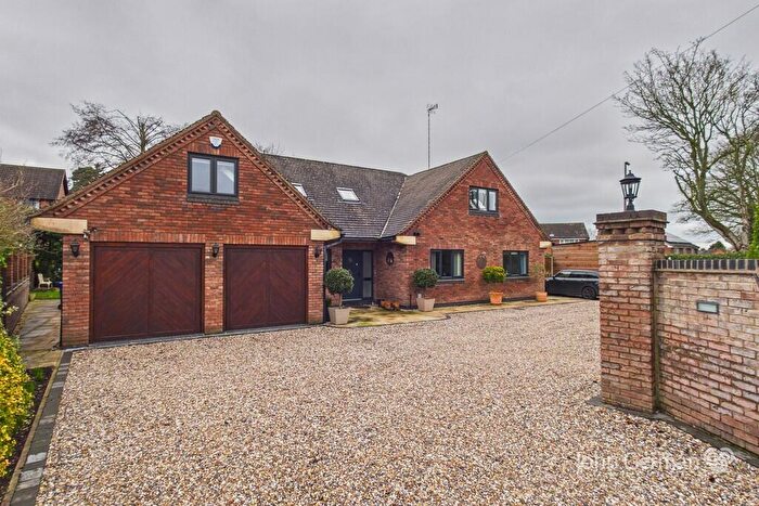 5 Bedroom Detached House For Sale In Highwood Road, Uttoxeter, ST14