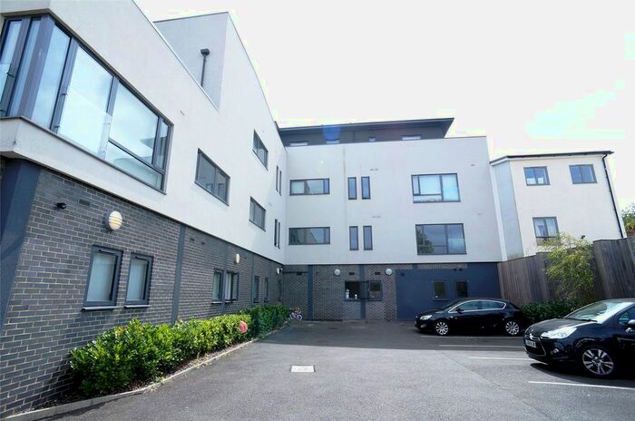 2 Bedroom Flat To Rent In Hill View Court, Sidcup, Kent, DA14
