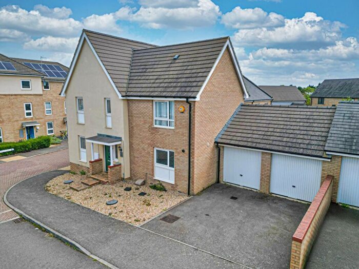 4 Bedroom Detached House For Sale In Normande Crescent, Whitehouse, MK8