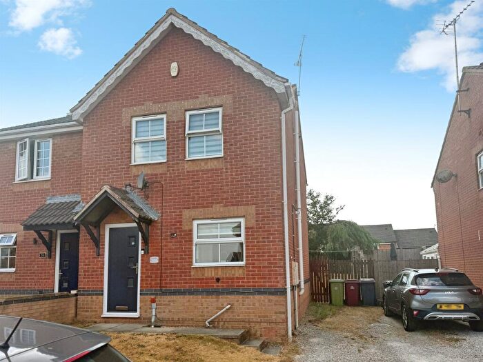 3 Bedroom Semi-Detached House For Sale In Primula Close, Shirebrook, Mansfield, NG20