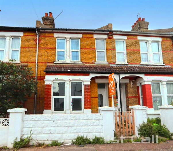 2 Bedroom Terraced House To Rent In Arnold Avenue, Southend On Sea, SS1