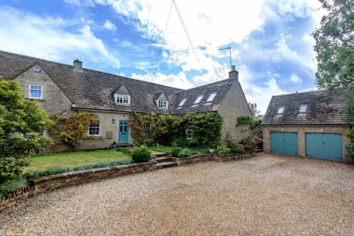 4 Bedroom Detached House For Sale In Upper Oddington, Moreton-in-Marsh, Gloucestershire, GL56