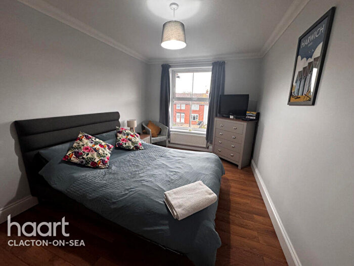 2 Bedroom Flat To Rent In Main Road, Harwich, CO12