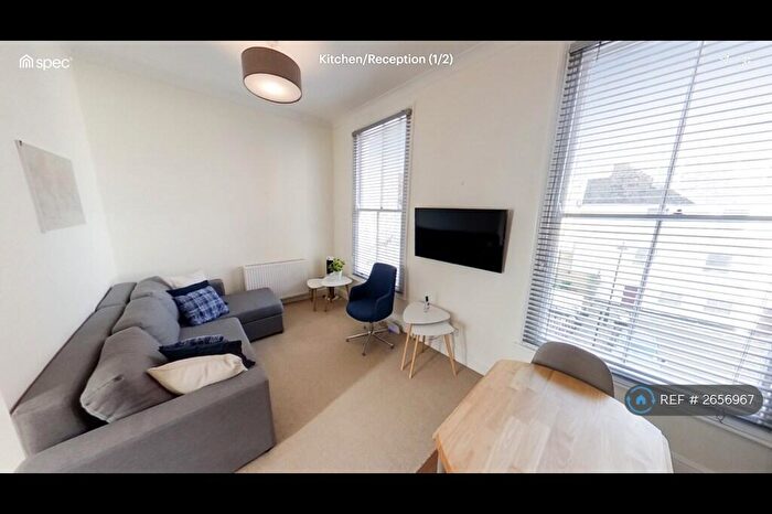 1 Bedroom Flat To Rent In Belgrave Gardens, London, NW8