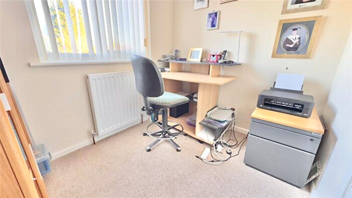 4 Bedroom Detached House For Sale In Pullman Close, Wirral, Merseyside, CH60