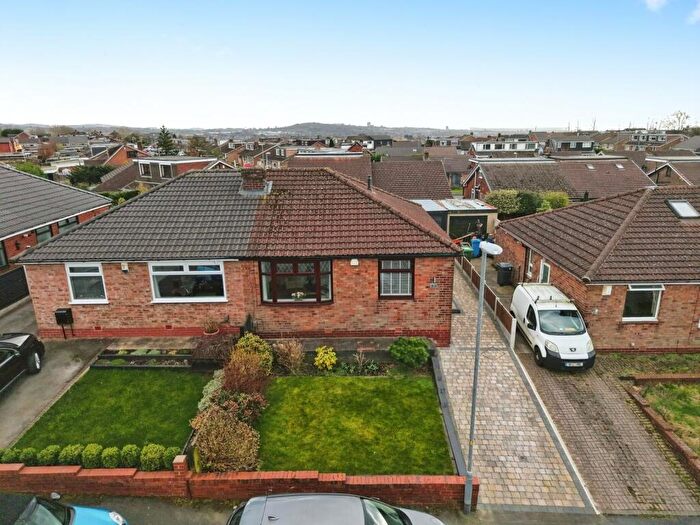 2 Bedroom Bungalow For Sale In Marlfield Road, Shaw, Oldham, Greater Manchester, OL2