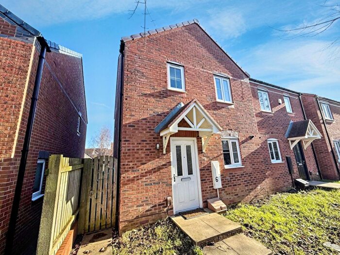 3 Bedroom Semi Detached House For Sale In Gilkes Walk, Middlesbrough, TS4