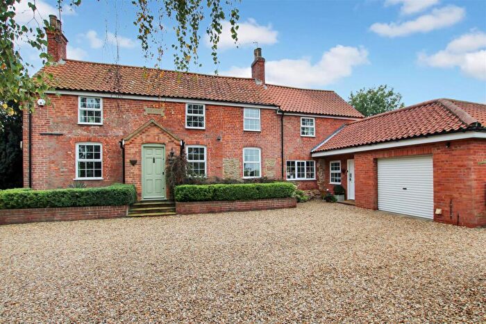 4 Bedroom Detached House For Sale In Market Rasen Road, Holton-Le-Moor, Market Rasen, LN7