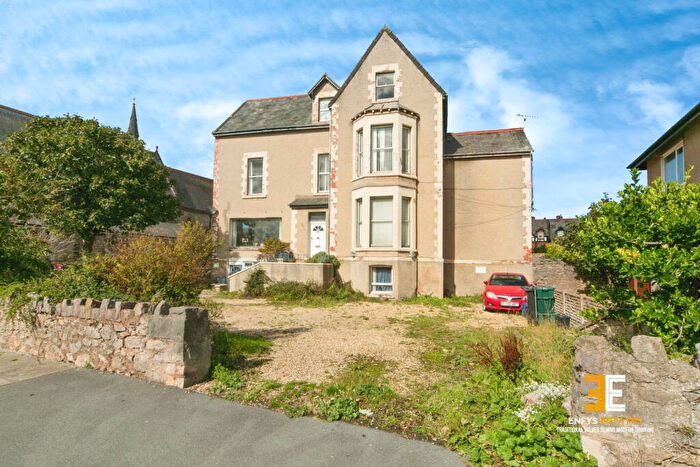 8 Bedroom End Of Terrace House For Sale In Mostyn Avenue, Craig Y Don, LL30